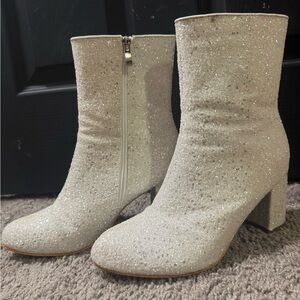 Women’s Sparkling Silver Ankle Boots size 9